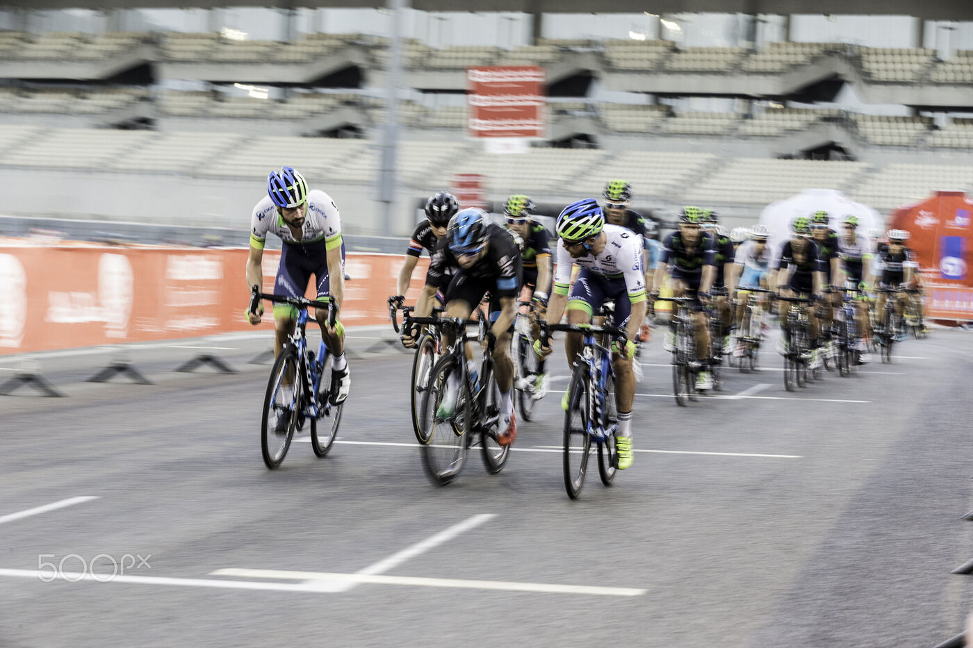 The peloton on Yas Marina Circuit